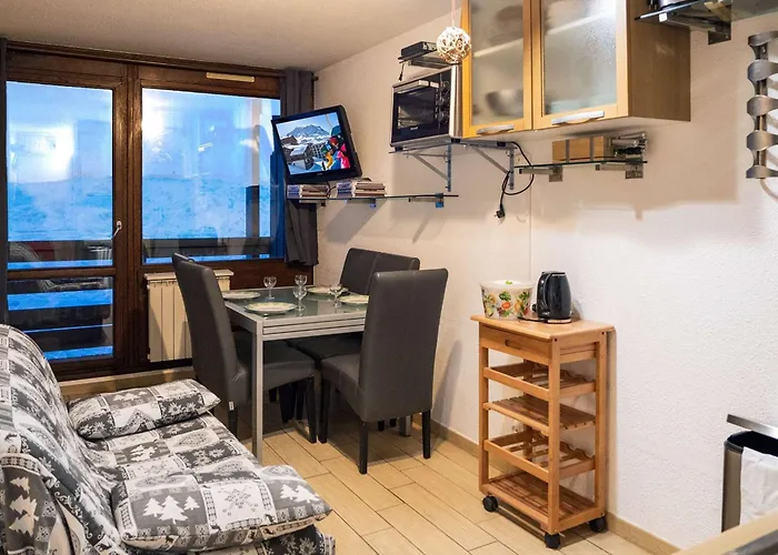 Moderne A - 4 Pers, 3 Flocons Argent, Balcon Nord, Skis Aux Pieds - Fr-1-637-36 Daire